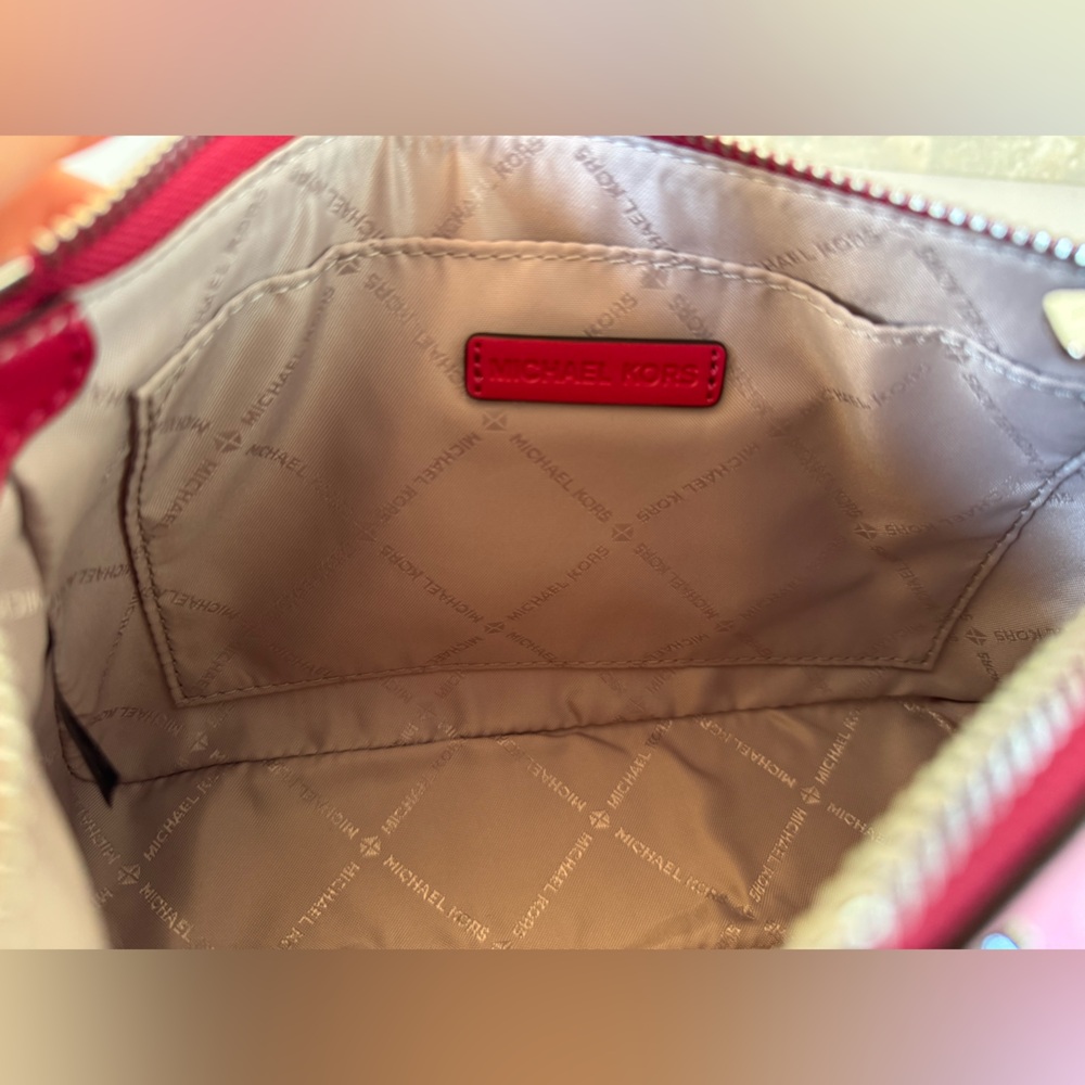 Michael Kors Jet Set Crossbody Bag Tech Attached MK UniCorn Dark Raspberry - Picture 9 of 14